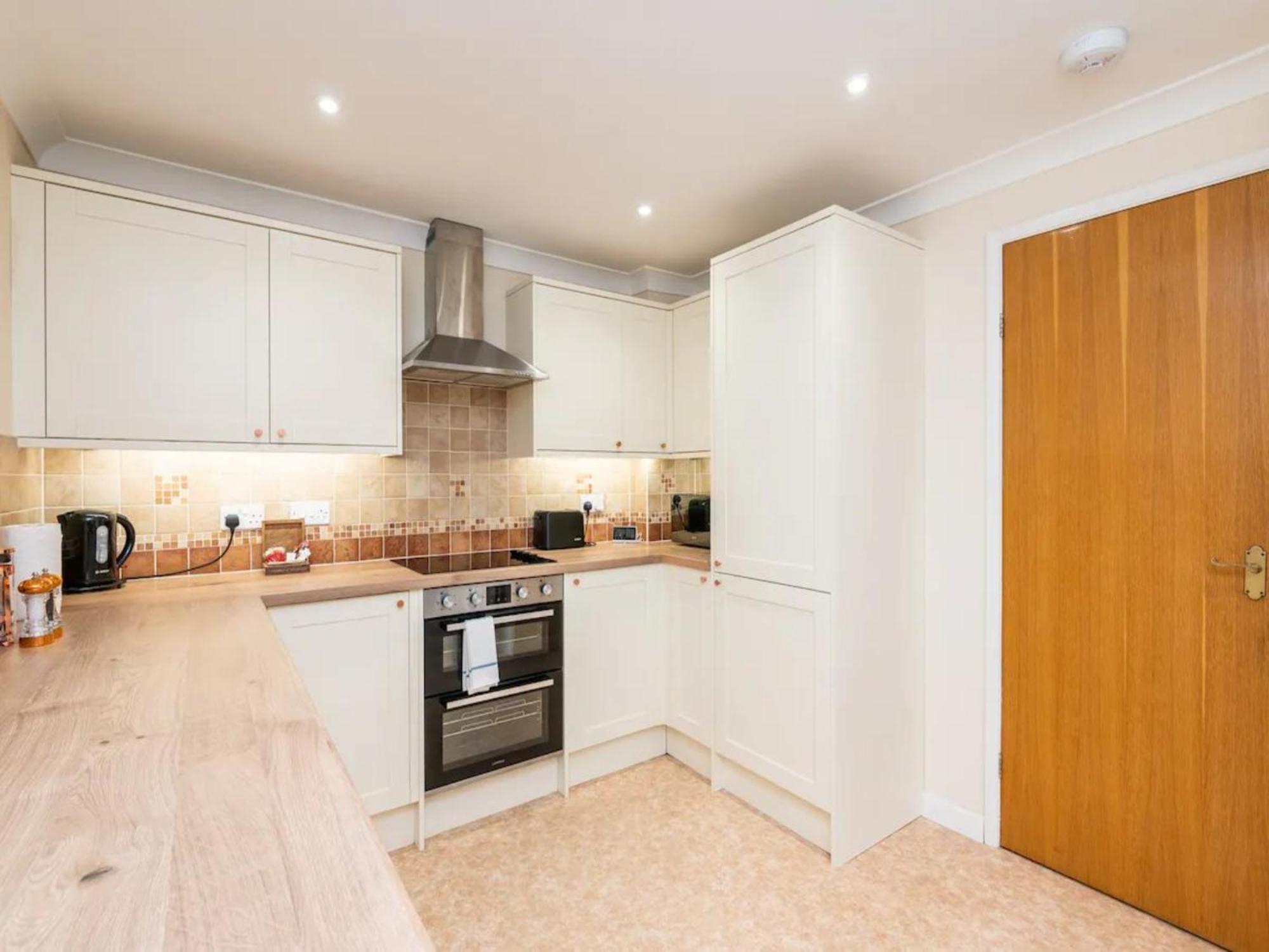 Pass The Keys Central Townhouse With Free Parking York Exterior foto