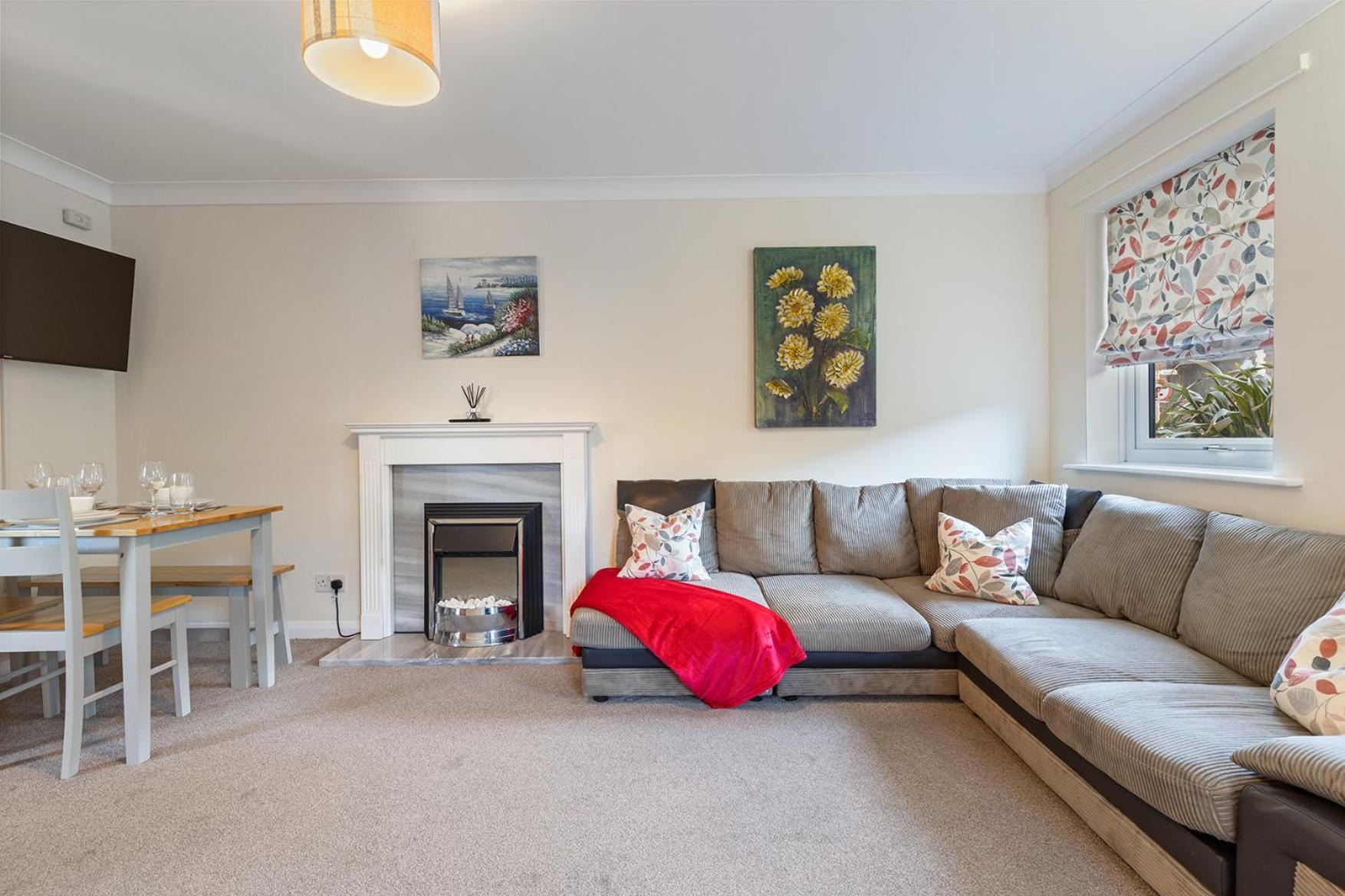 Pass The Keys Central Townhouse With Free Parking York Exterior foto